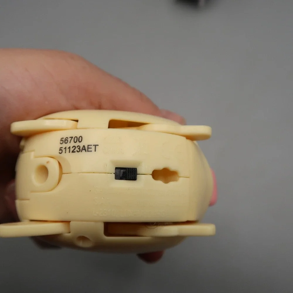 Spin Master welcome pocket